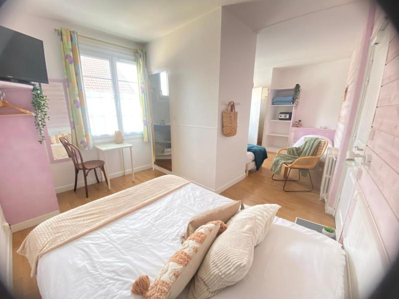 Quadruple Room image 1