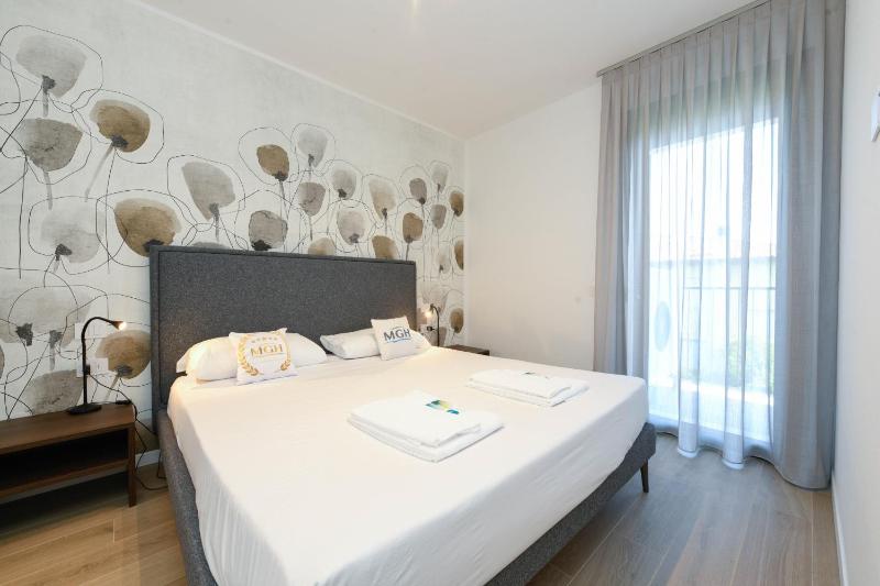 MGH Luxury - Palms Residence Sirmione N2 - image 20