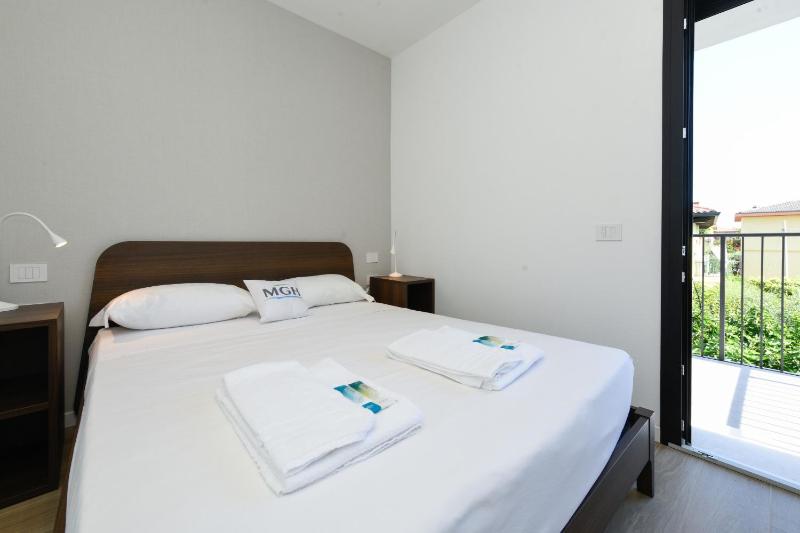 MGH Luxury - Palms Residence Sirmione N2 - image 21