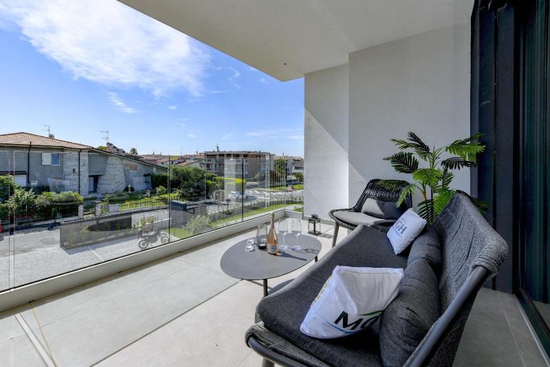 MGH Luxury - Palms Residence Sirmione N2 - image 7