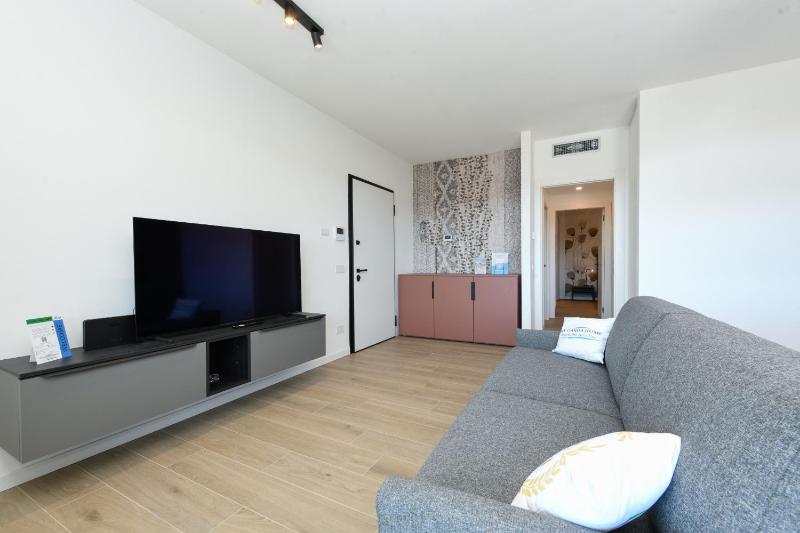 MGH Luxury - Palms Residence Sirmione N2 - image 16