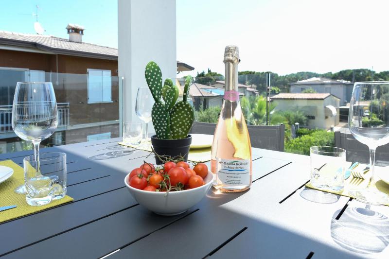 MGH Luxury - Palms Residence Sirmione N2 - image 15