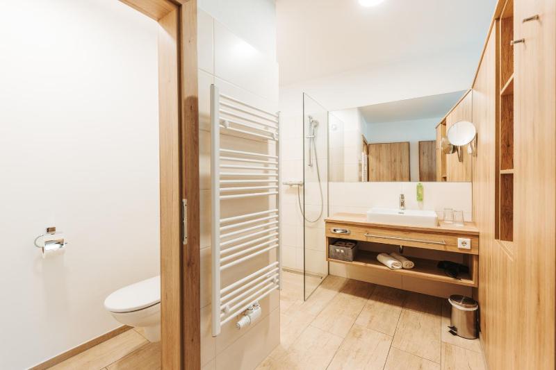 Two-Bedroom Chalet image 4