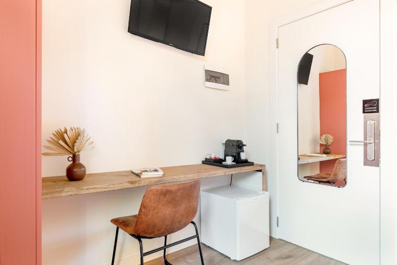 Superior Double Room image 4