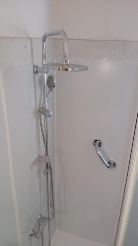 One-Bedroom Apartment image 2