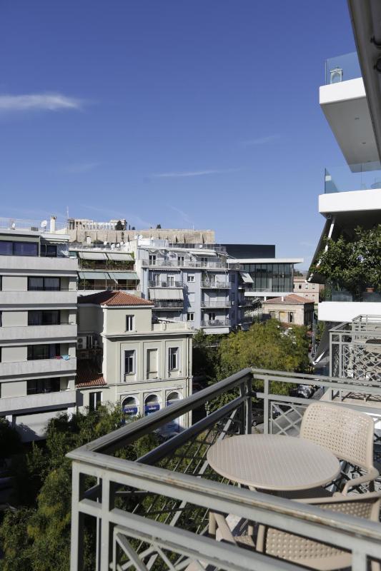 Double or Twin Room with Acropolis View image 4