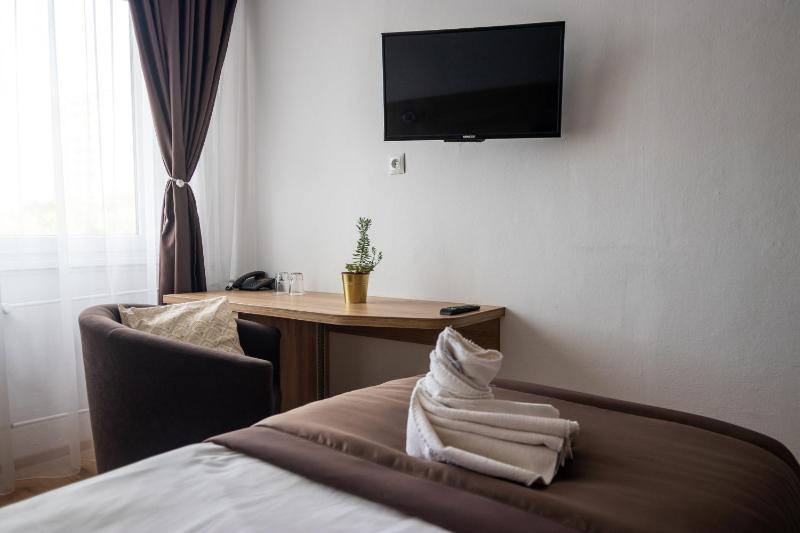 Standard Double or Twin Room image 1