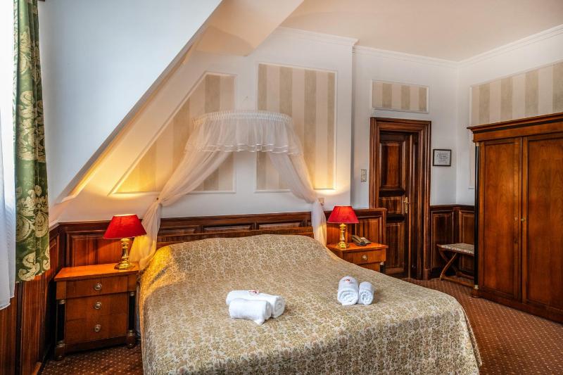 Superior Double or Twin Room image 1