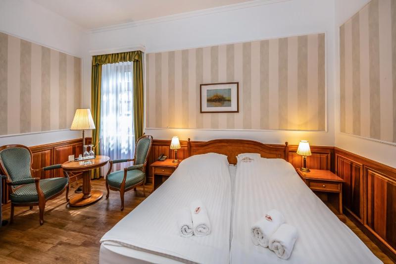 Superior Double or Twin Room image 3