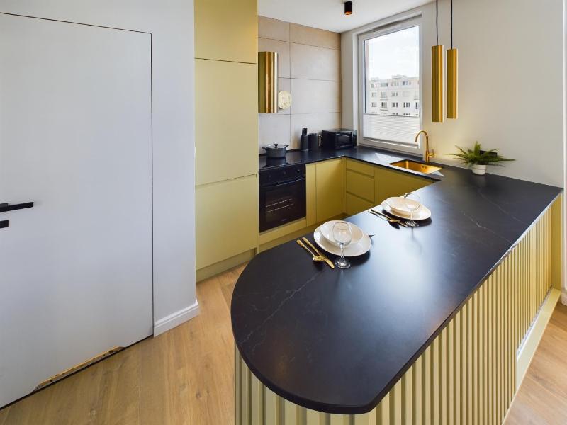 City Center Apartments Hoża by Noclegi Renters - image 5