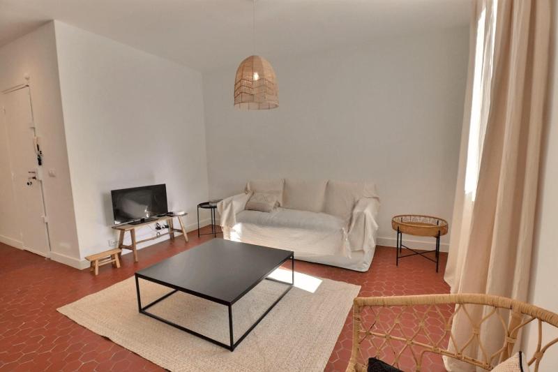 Spacious T3 in the heart of Marseille - image 9