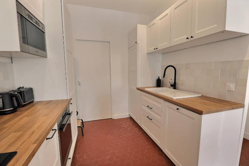 Spacious T3 in the heart of Marseille - image 14