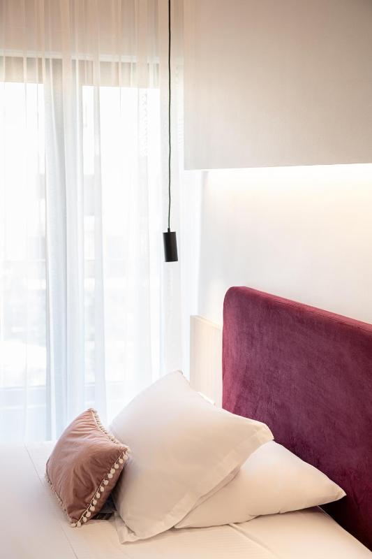 Miss Marrone City Hotel - image 11