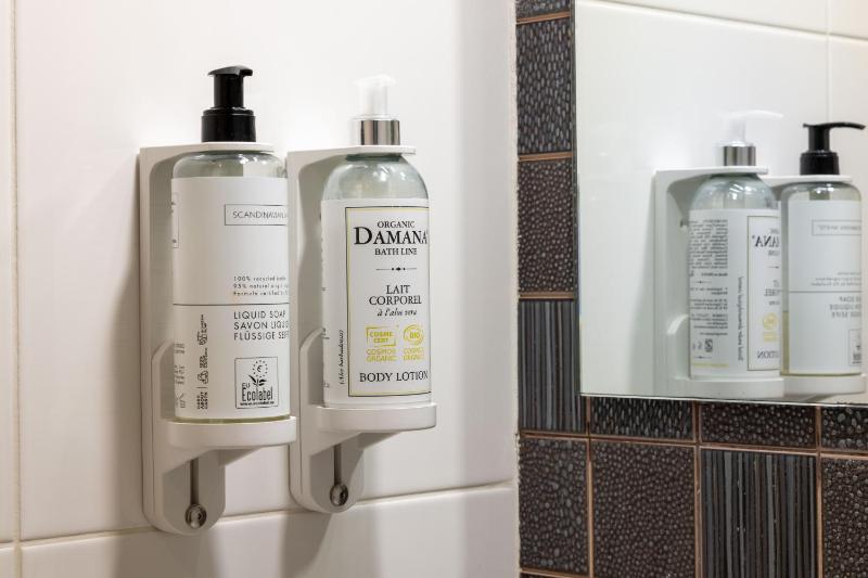 Standard Double Room image 4