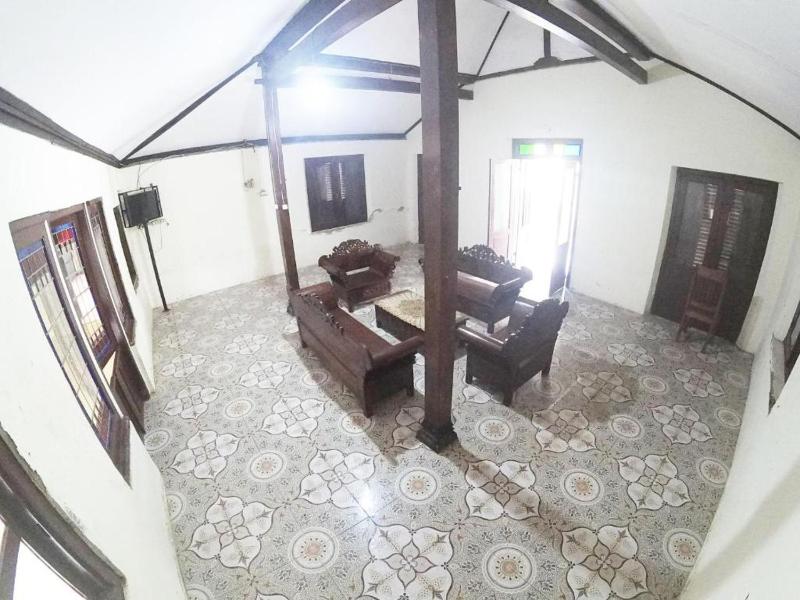 Rumah 742 m² dengan 5 kamar tidur dan 3 kamar mandi pribadi di Kaliurang - image 9