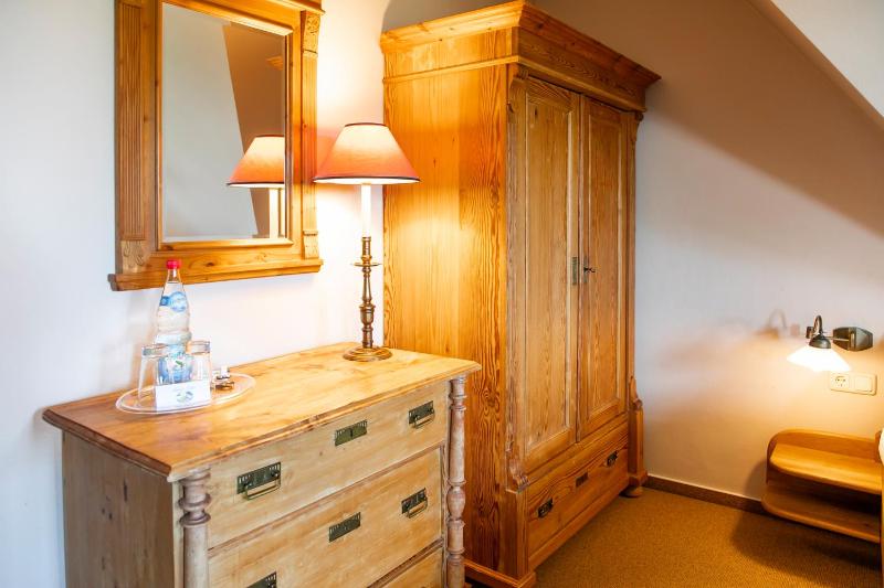 Double Room image 4