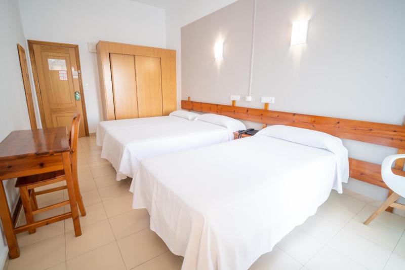 Hotel La Terraza - image 38