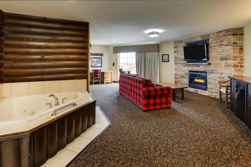 Superior Suite image 1
