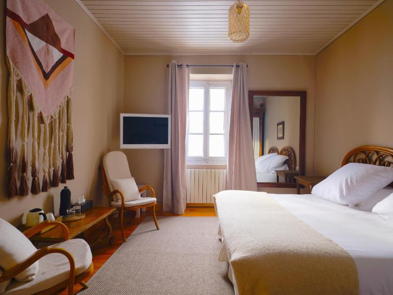 Double Room image 1