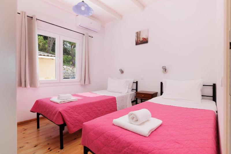 Villa Caribia Sea View by Villa Plus - image 14