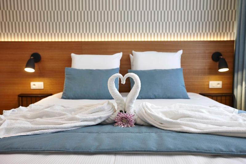 Cozy Double Room image 4