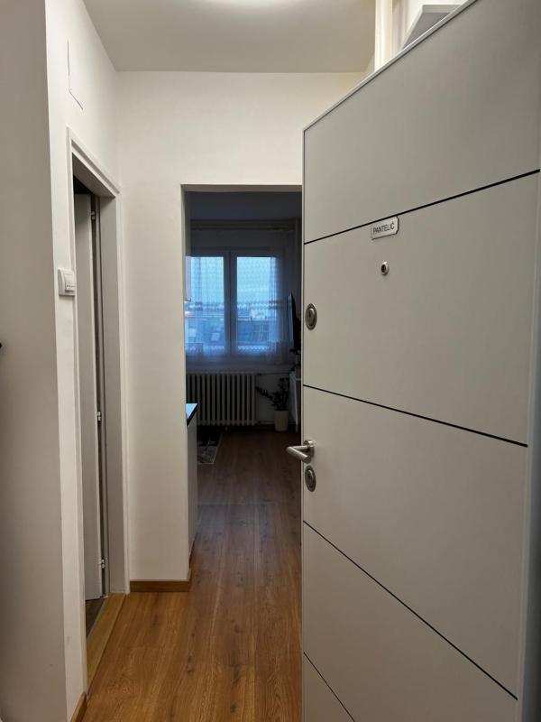 View - image 6