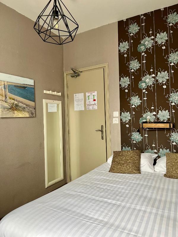 Single Room image 3