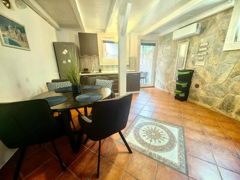 Apartments Lea with pool - image 5