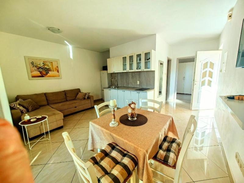 Two-Bedroom Apartment with Terrace and Sea View image 2