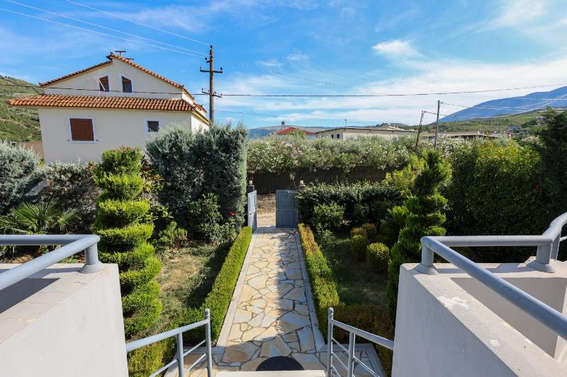 Villa Sara Village Oasis - image 11