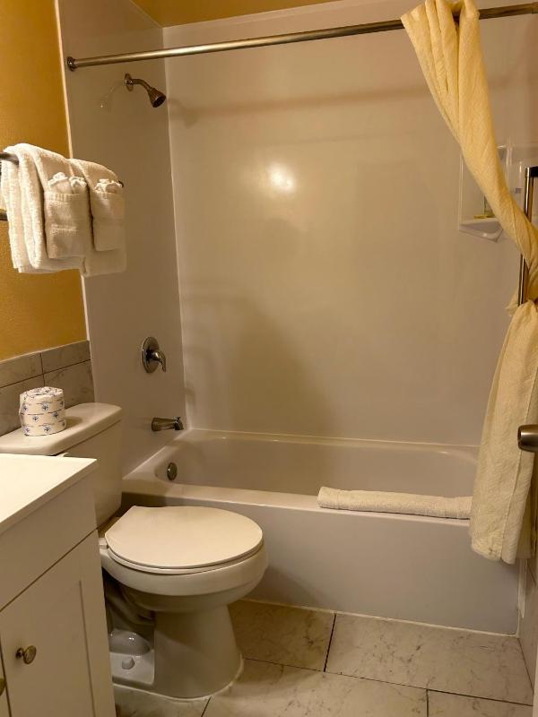 King Room image 1