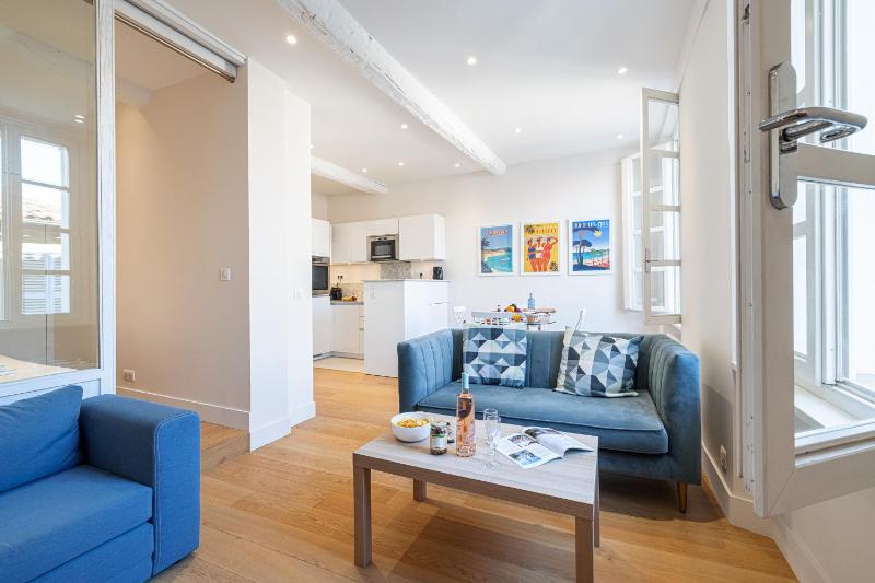 Apartment Matisse 100m Near The Sea - Happy Rentals - image 33