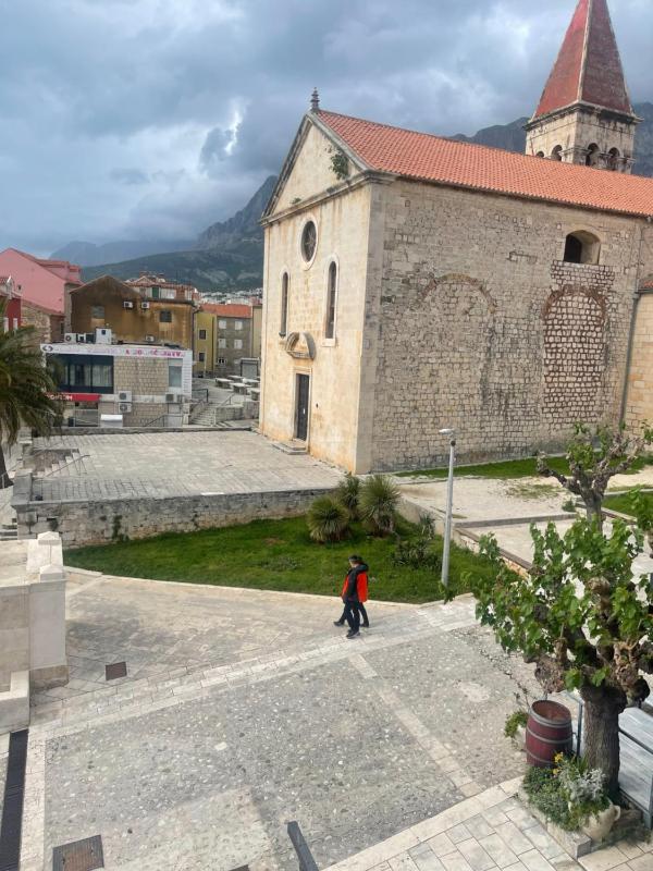 Old town Pjaca Makarska - image 10