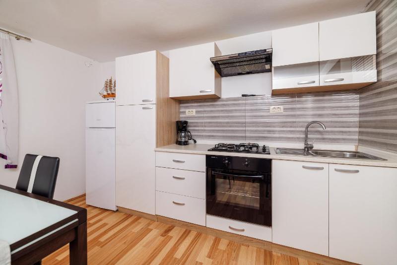 Apartment Mariposa - image 39