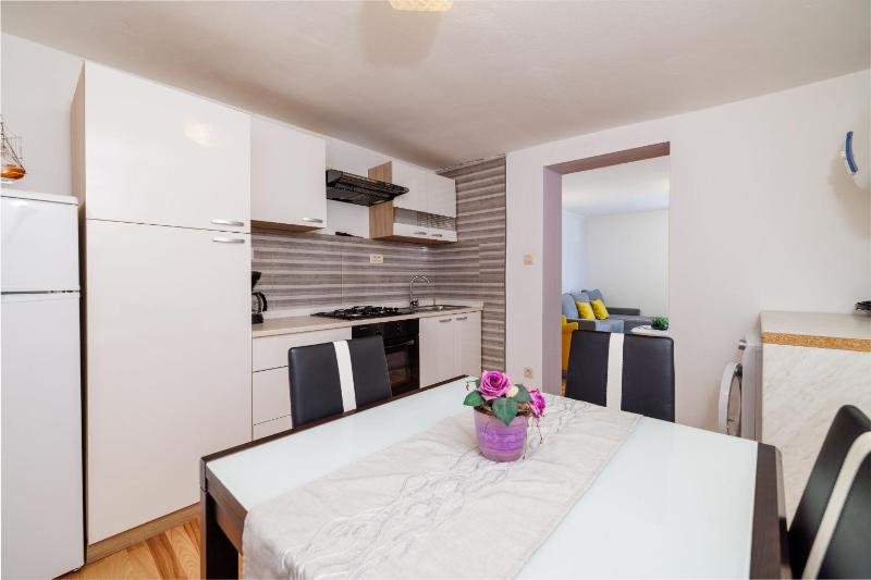 Apartment Mariposa - image 6