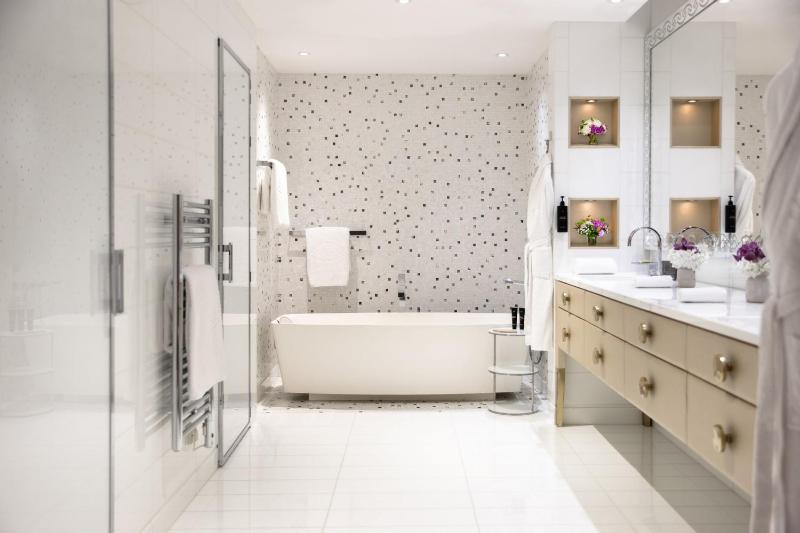 Couture Suite image 1