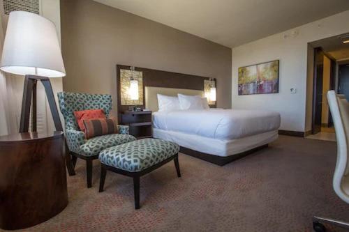 King Corner Room ( 4 adults )  image 2