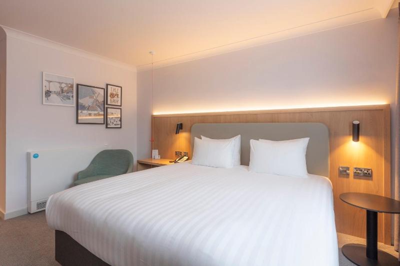 Standard Double Room - Disability Access image 2