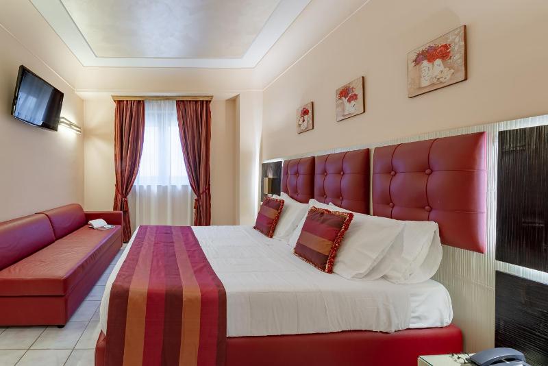 Triple Room image 4