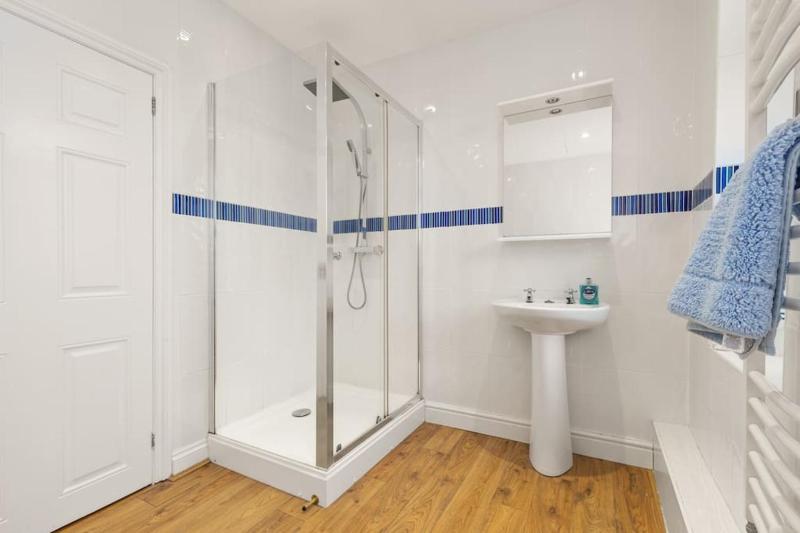 Apartment 4 St Marys House - image 14