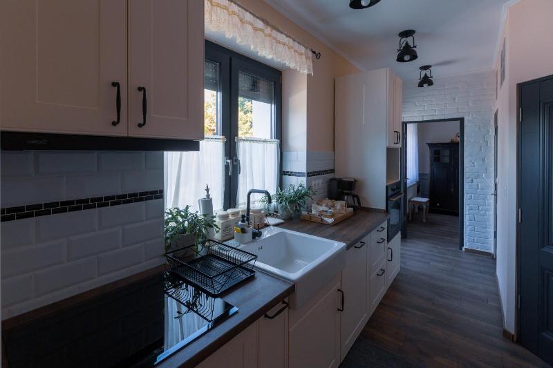 Two-Bedroom Deluxe Apartment image 4