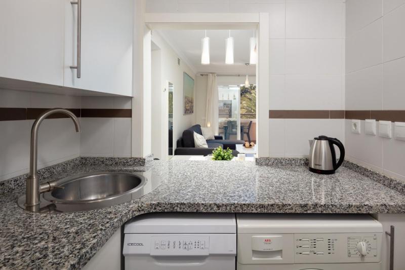 Coloso Sunset Beach by Alfresco Stays - image 16