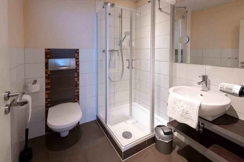 Double Room image 2