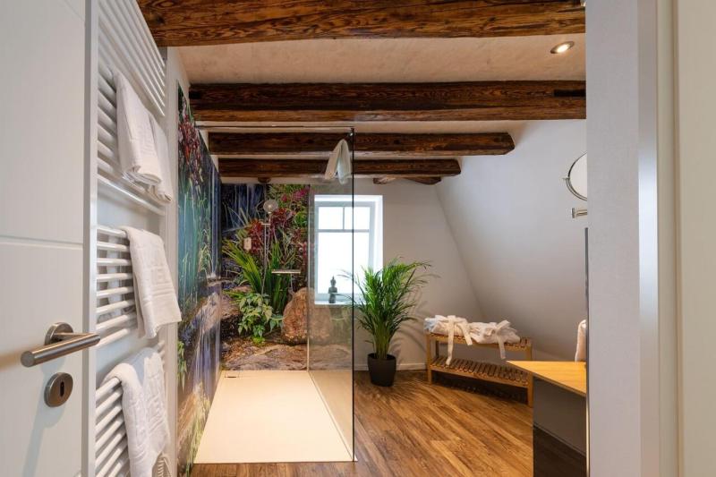 Deluxe Junior Suite - Annex image 2
