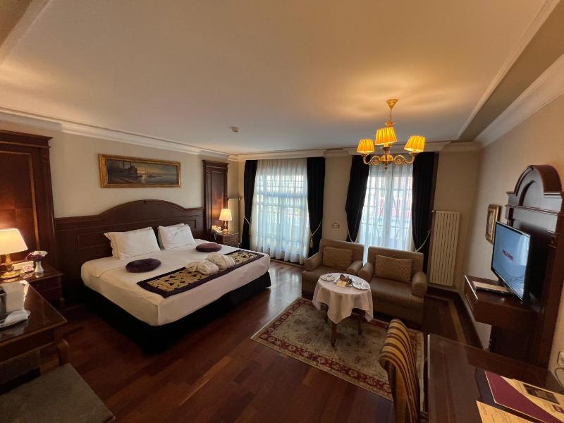 Executive Suite image 2