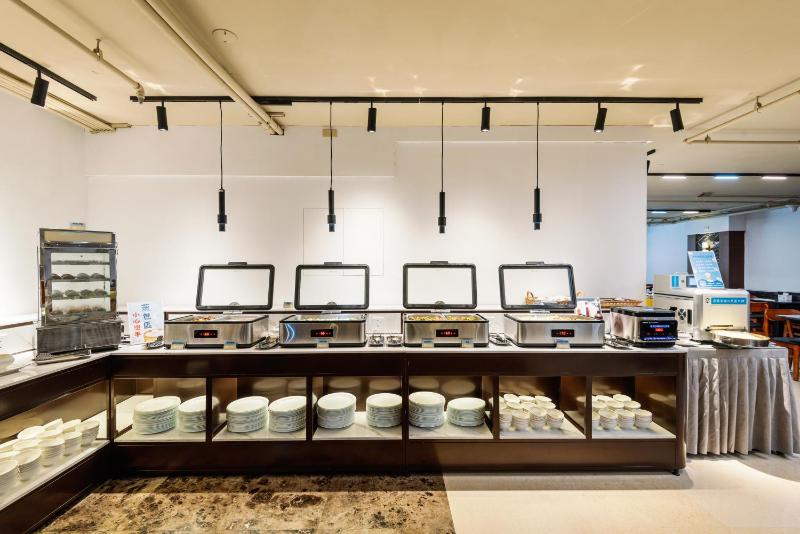 Mercury Hotel Taichung - image 20