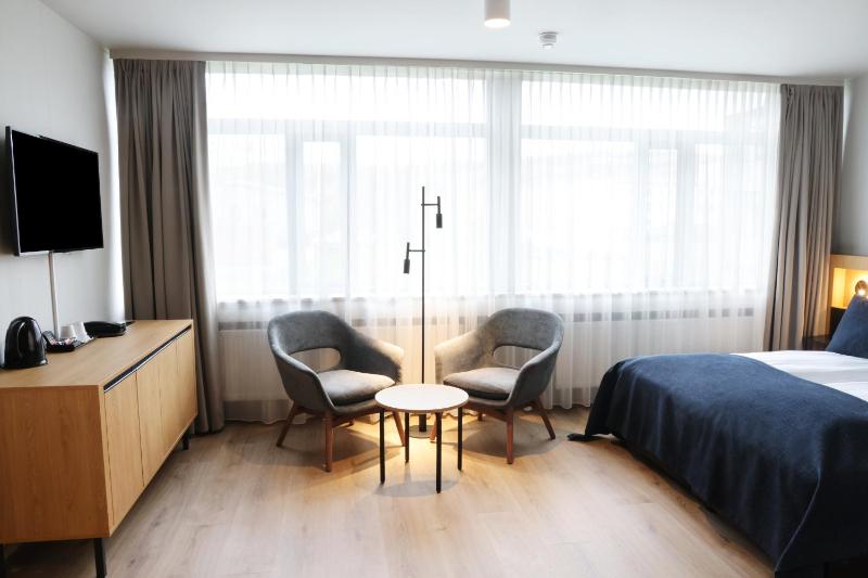 Superior Double or Twin Room image 2