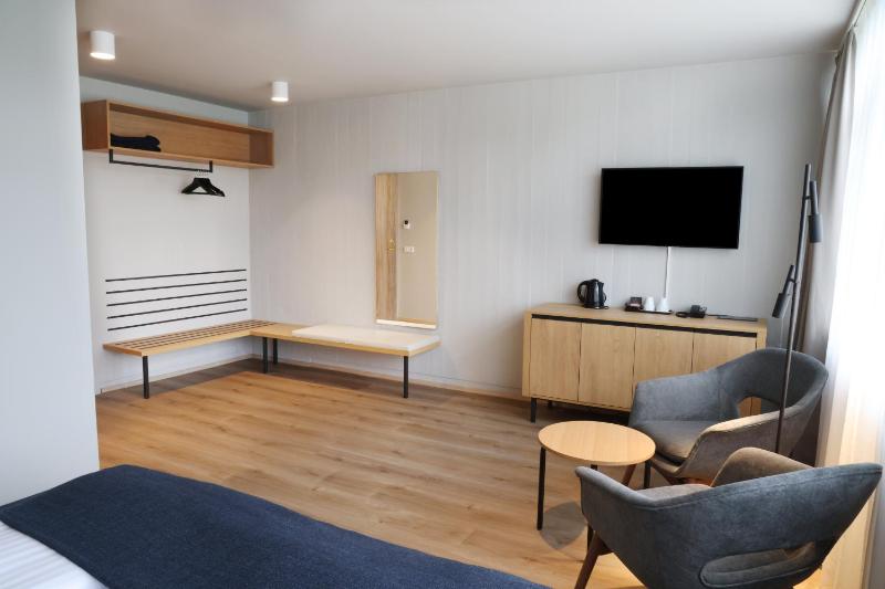 Superior Double or Twin Room image 4