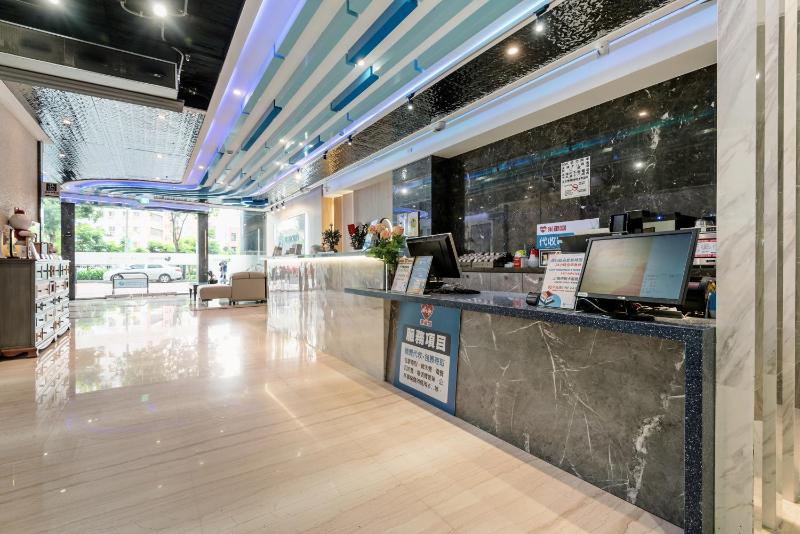 Mercury Hotel Taichung - image 5