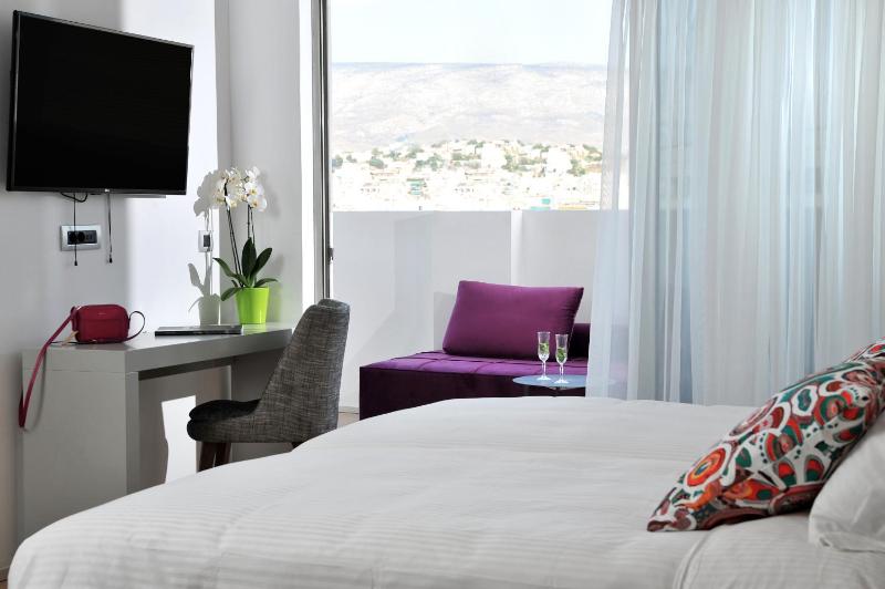 Executive Double or Twin Room with Private Veranda image 3